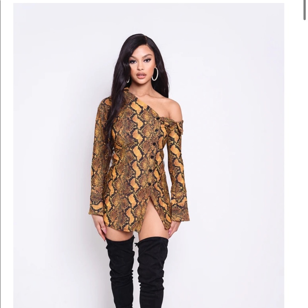 Kloset Envy Off The Shoulder Rattle Snake Dress